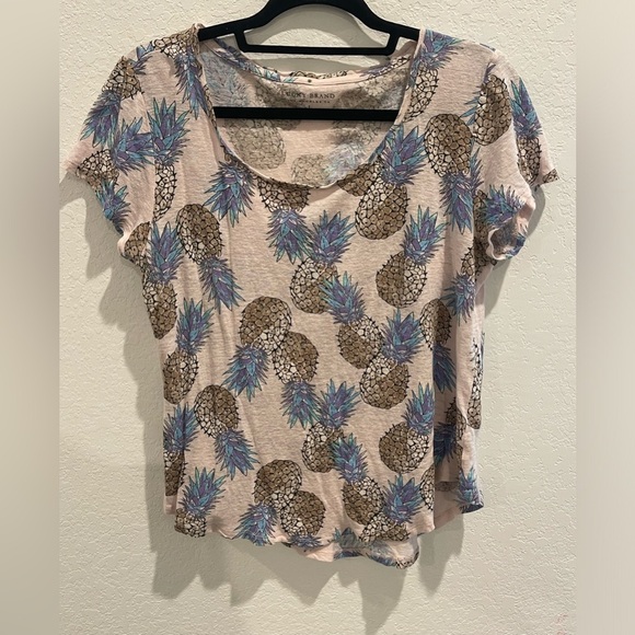 Lucky Brand Pineapple Prints Top Size Large - Picture 1 of 3
